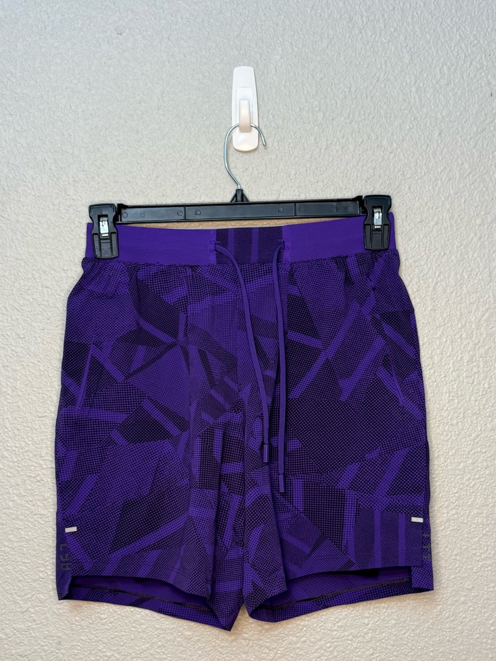 Lululemon | License to Train Lined Short 7" | Purple | Size Small